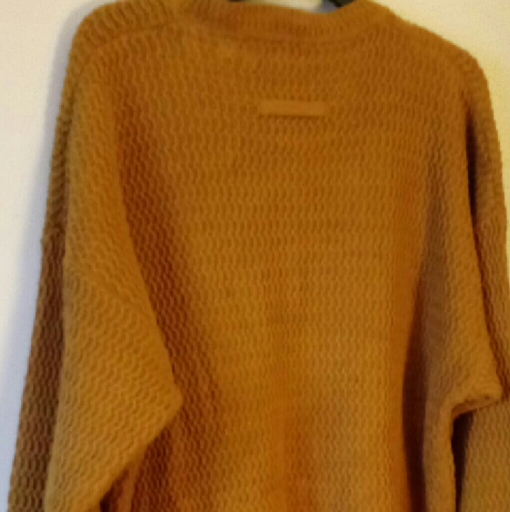 Sweater - Picture 2 of 3