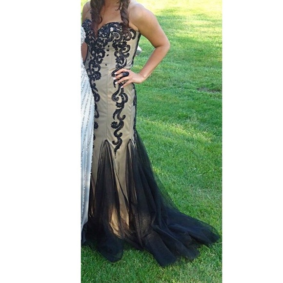 Jovani Prom Dress - Picture 2 of 4