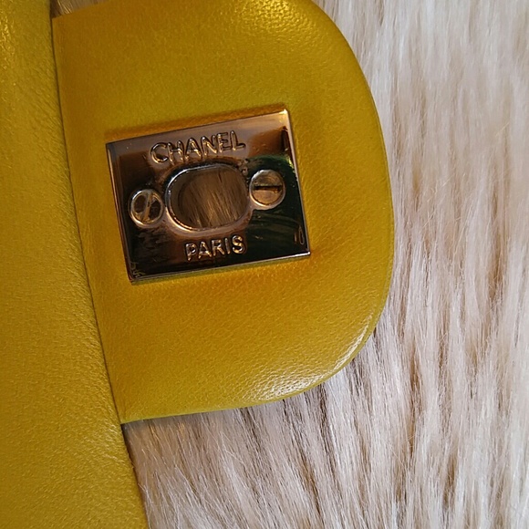 AUTHENTIC CHANEL HANDBAG 2.55. - Picture 3 of 4