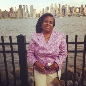 Meet your Posher, Lenore