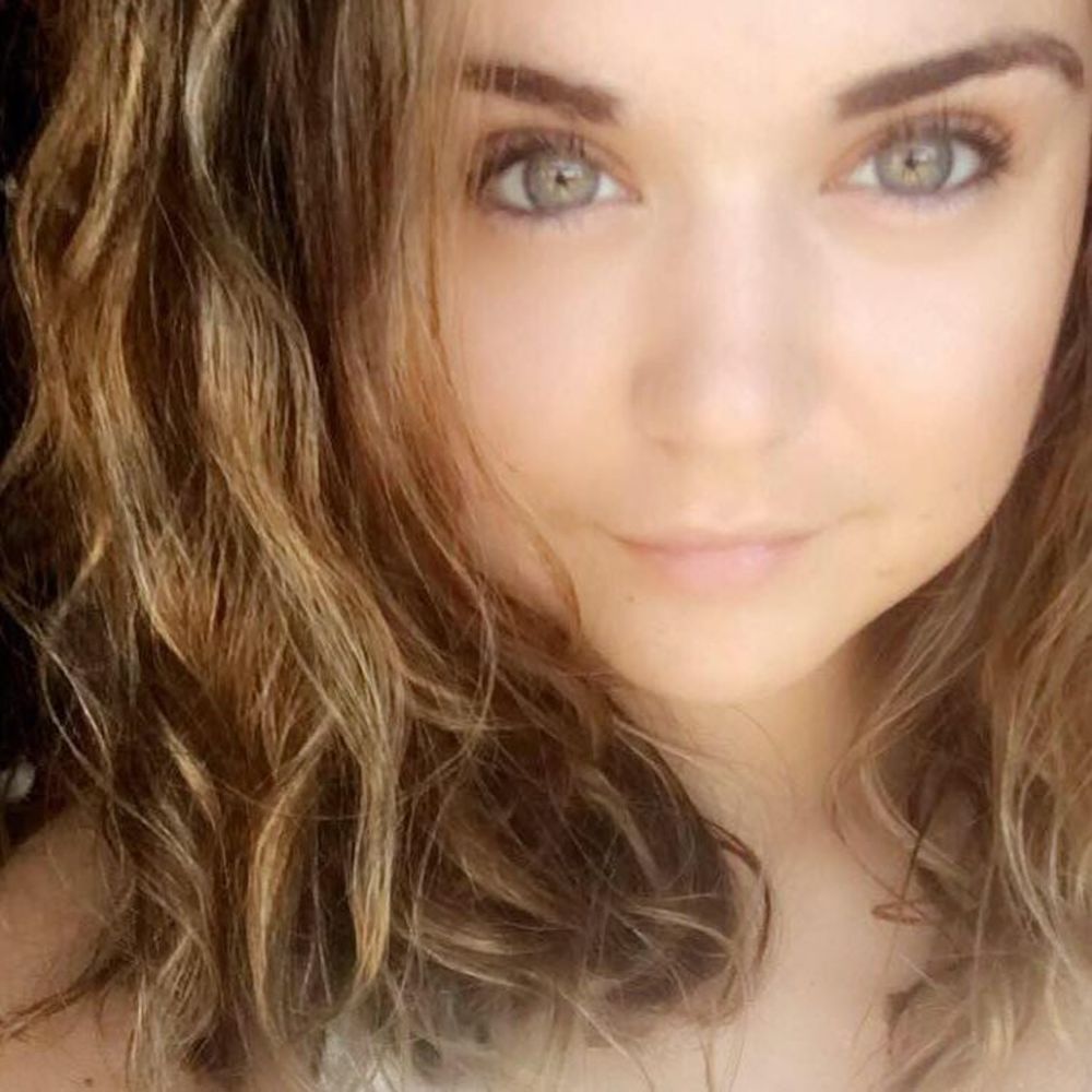 Meet your Posher, Lexi