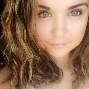 Meet your Posher, Lexi