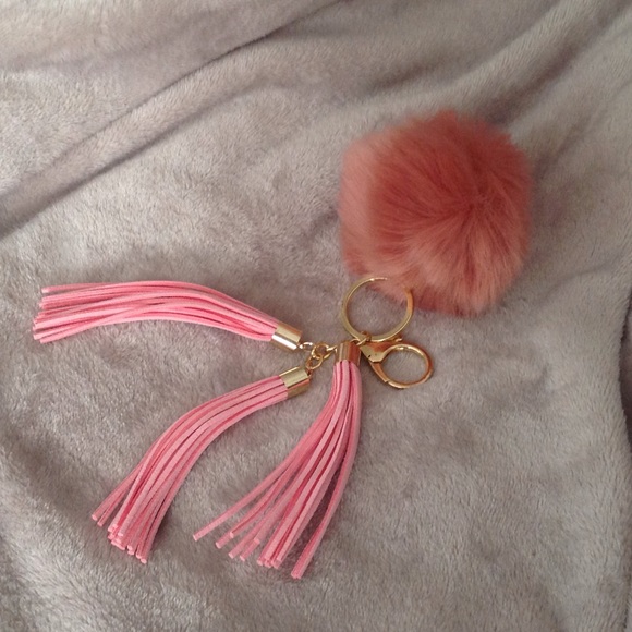🦋POM POM key chain with 3 Tassels🦋 - Picture 2 of 3