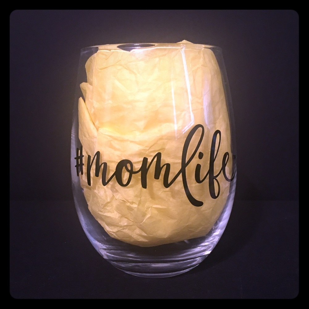 #MomLife - 15oz Wine Glass
