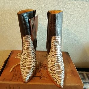 New women's leather heeled boots