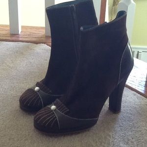 Marc Jacobs brown leather detailed booties