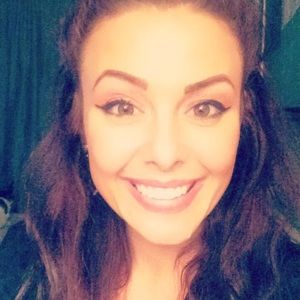 Meet your Posher, Whitney