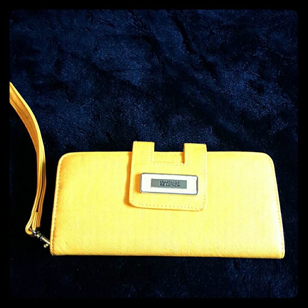 Kenneth Cole Wallet