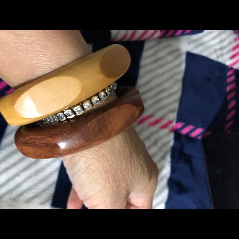 Bracelet (2) - Picture 2 of 4