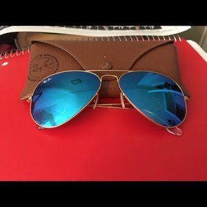 Blue large ray ban aviators