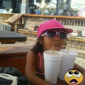 Meet your Posher, Fatima