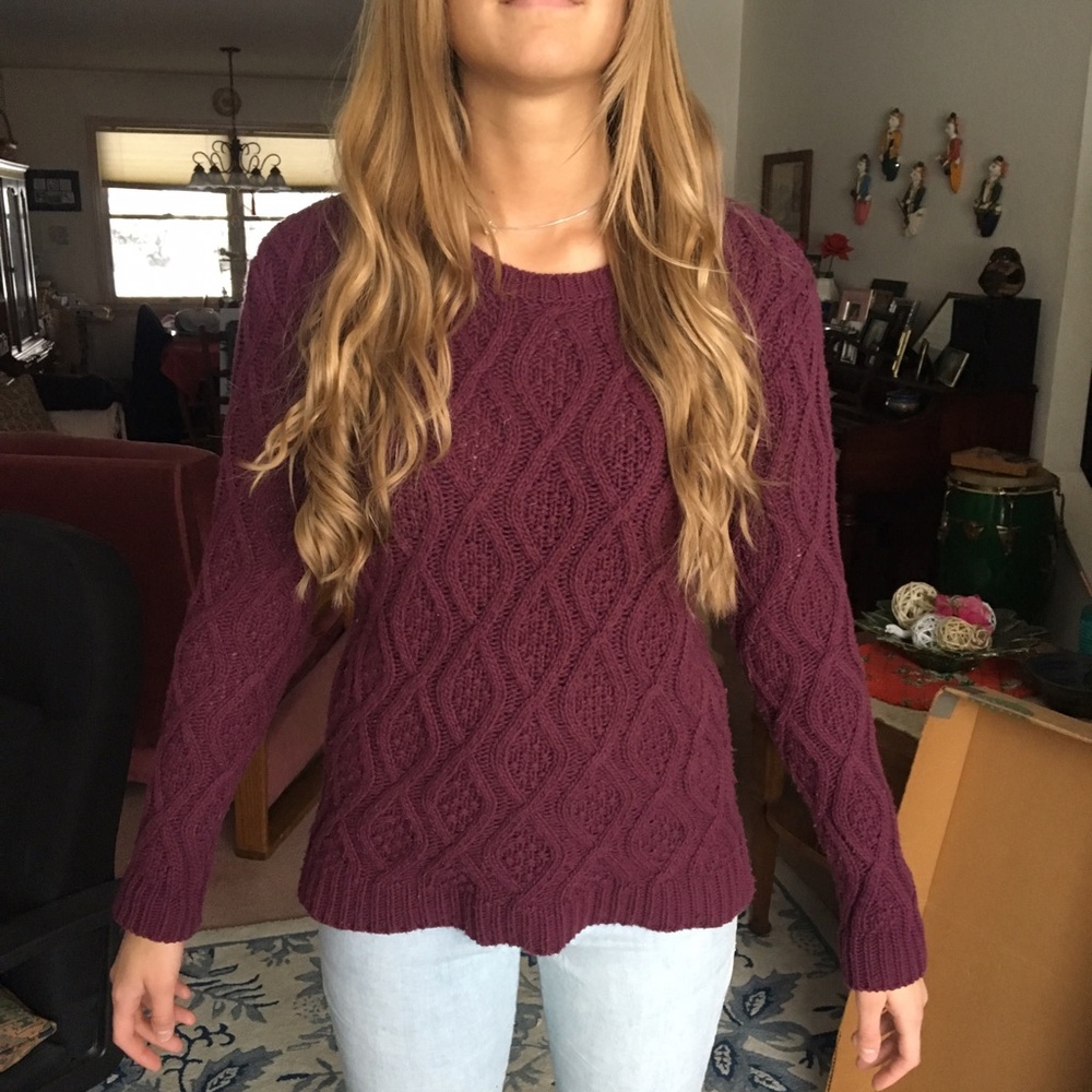 Burgundy comfy sweater
