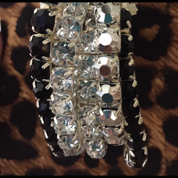 🖤 Fashion statement stone bracelet set - Picture 1 of 5