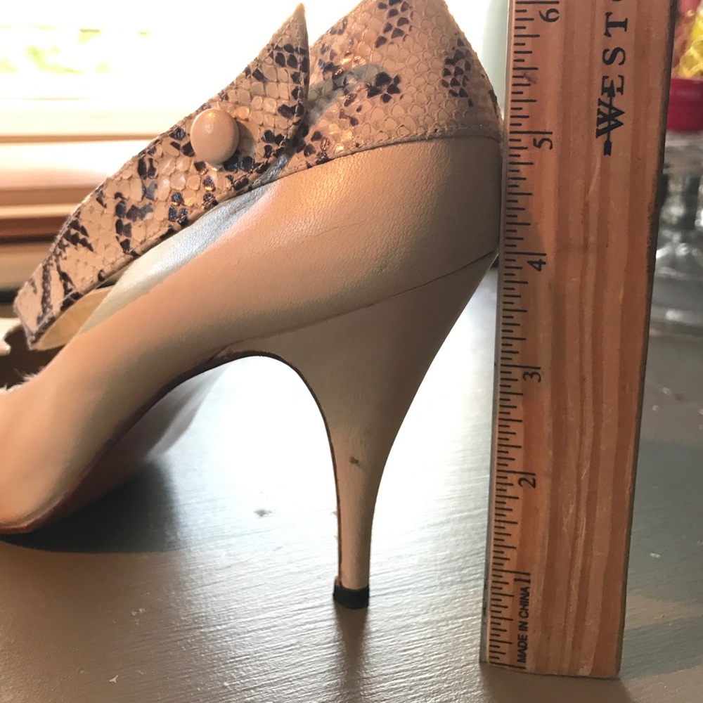 Cream And Snake Skin Leather 4 Inch Pumps Gem