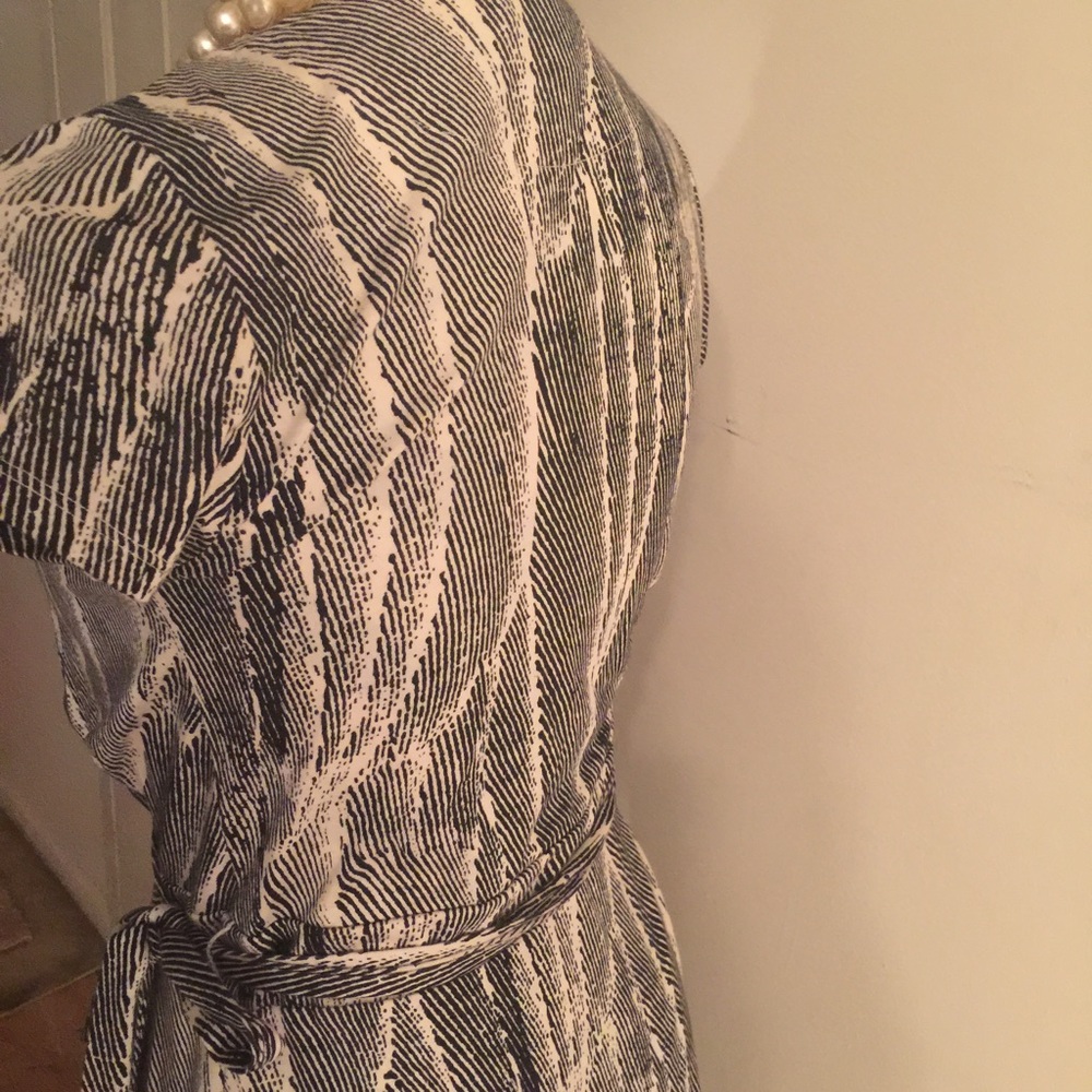 Banana Republic Wrap Dress - Picture 5 of 6