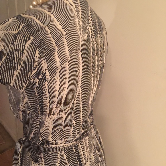 Banana Republic Wrap Dress - Picture 5 of 6