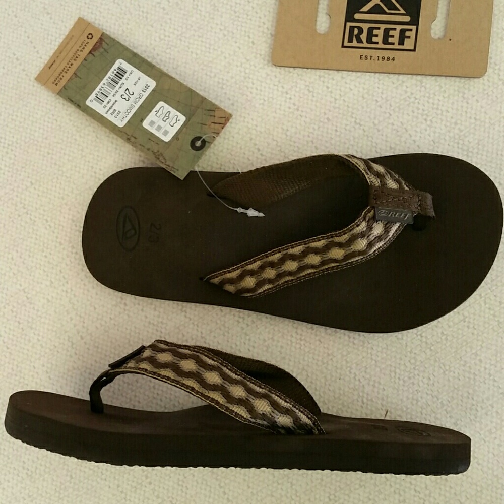 NWT Reef boys flip flops, size 2/3, brown & tan
