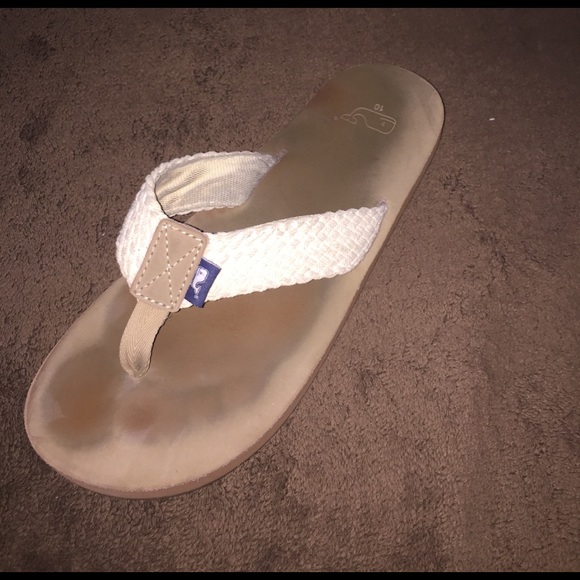 Vineyard Vines Flip Flops