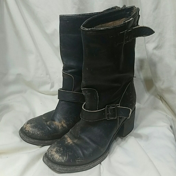 SOLD! Freebird Steven Boots - Picture 1 of 4
