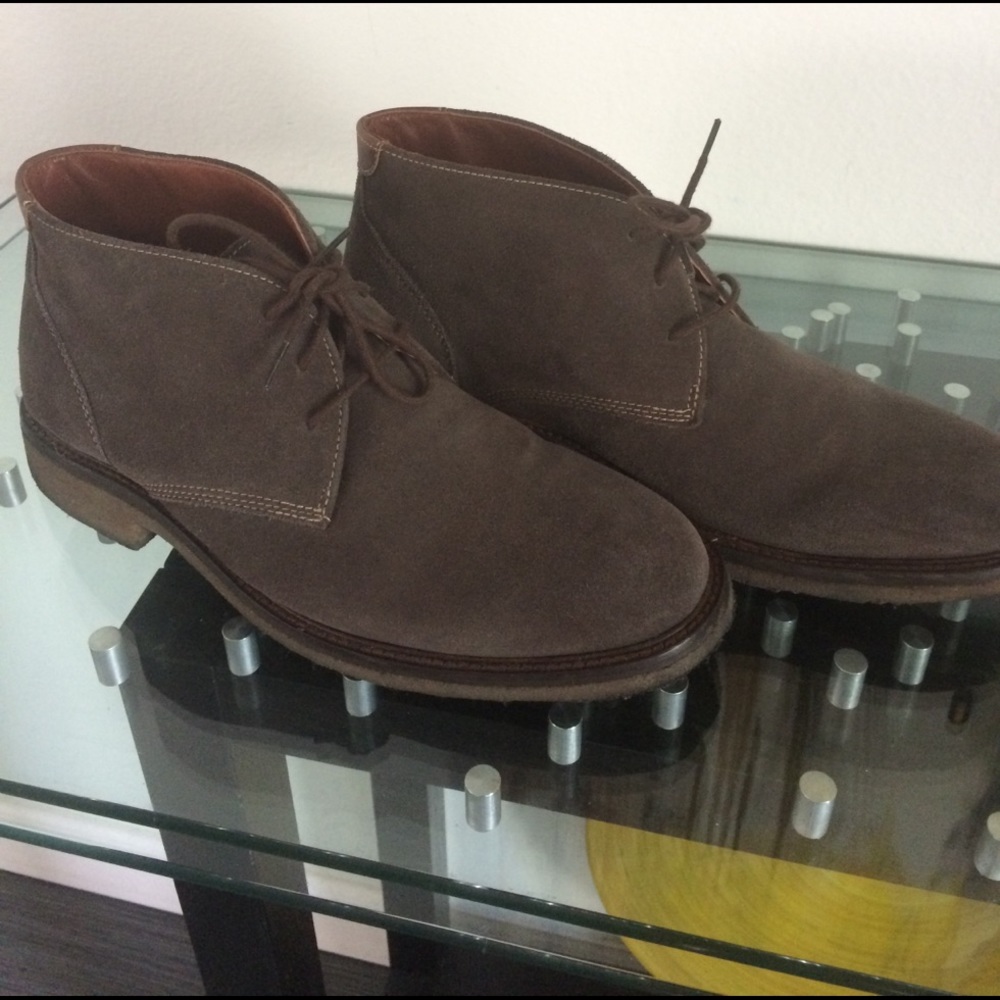 Johnston Murphy grey  leather suade chukka boots
