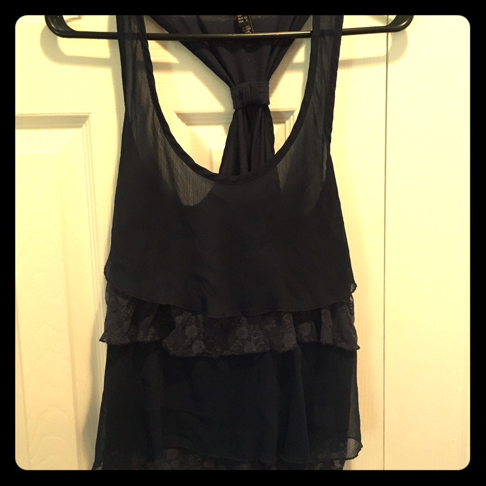 Tank with lace