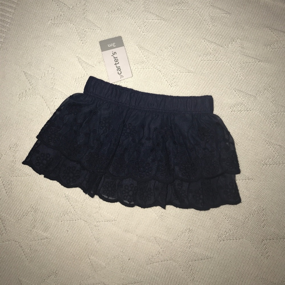 🎉BRAND NEW🎉 Navy Embroidery Overlay Skirt