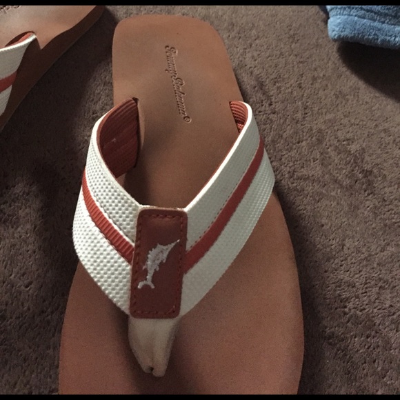 Tommy Bahama Flip Flops