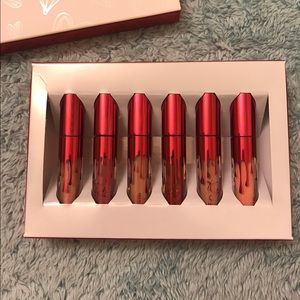 Kylie Cosmetics Valentine's Lip Kit Mini's