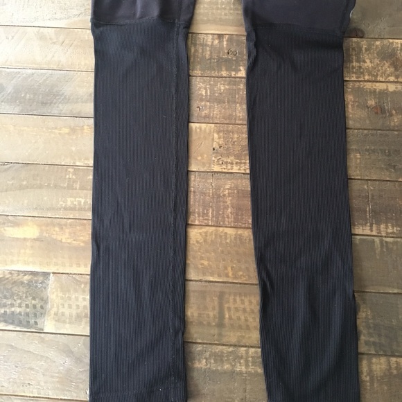 SOLD-Pure Barre leggings - Picture 2 of 3