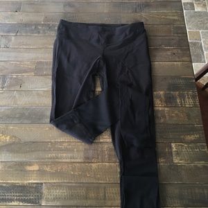 SOLD-Pure Barre leggings