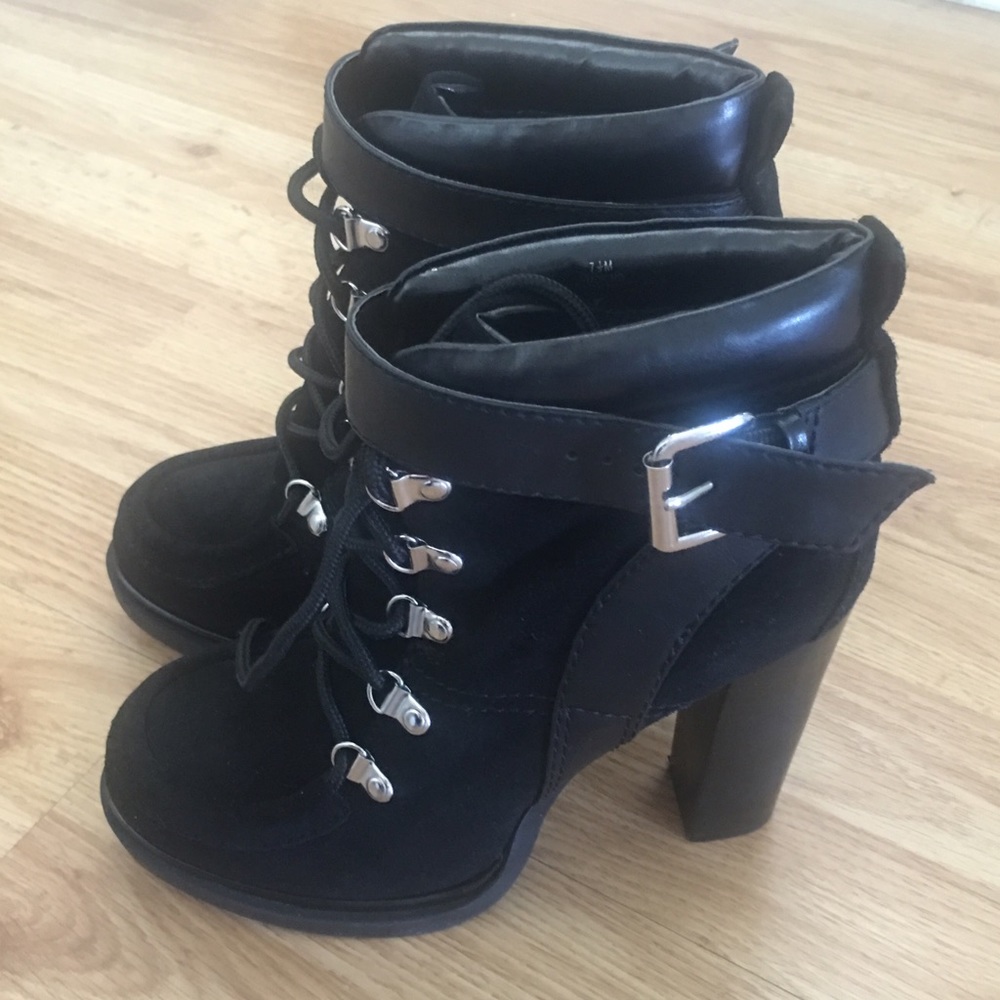 Black Nine West boots