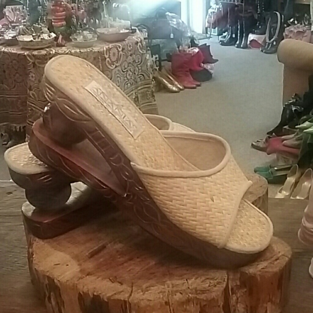 Bamboo & Wood by Ananias Sandals