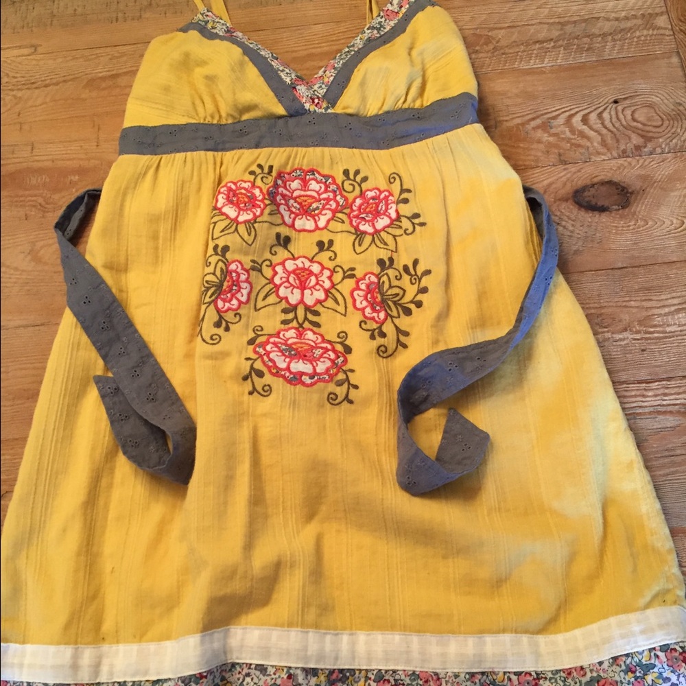 Summer Dress. EUC. Pet free smoke free