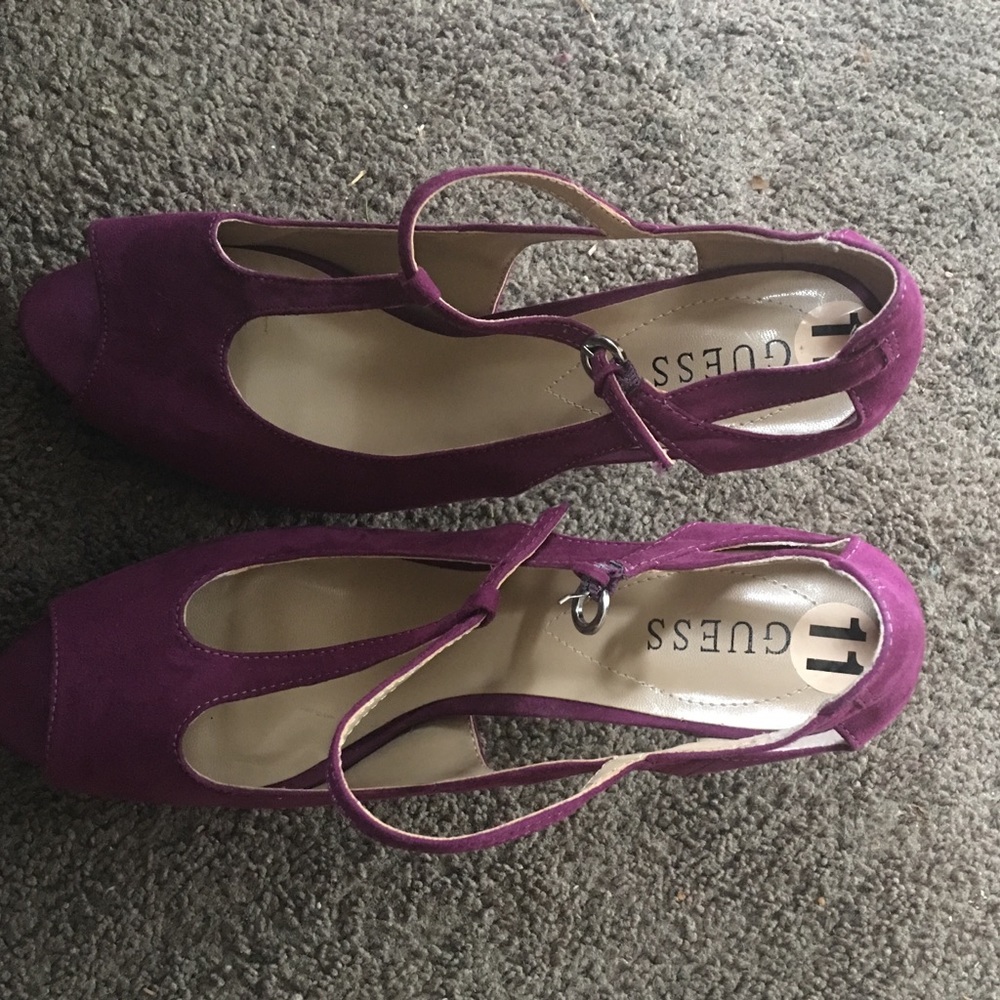Guess purple suede heels