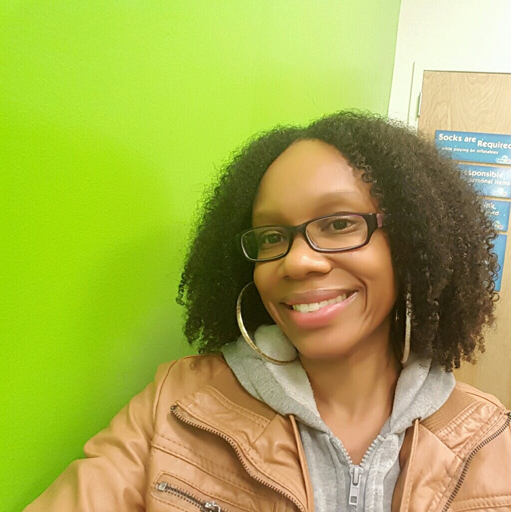 Meet your Posher, Yolanda