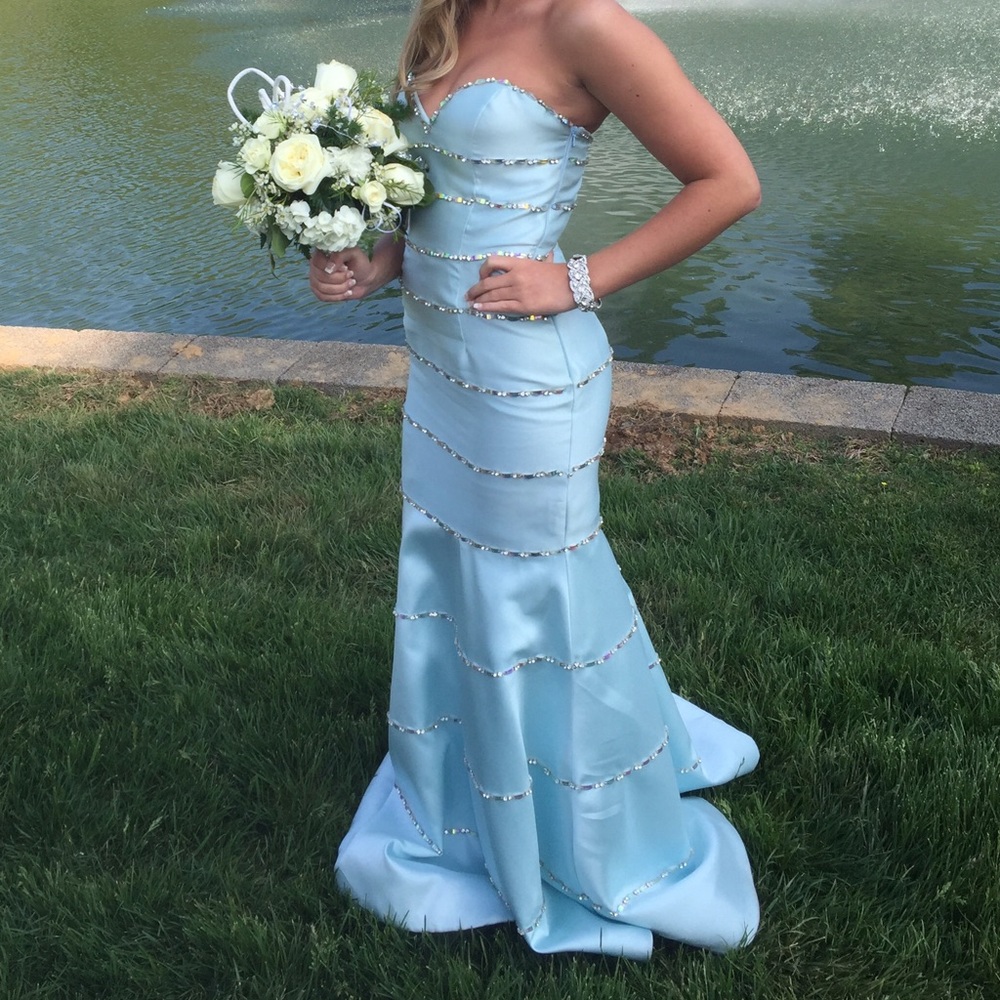 Baby blue Sherri Hill prom dress
