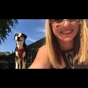 Meet your Posher, Hayley