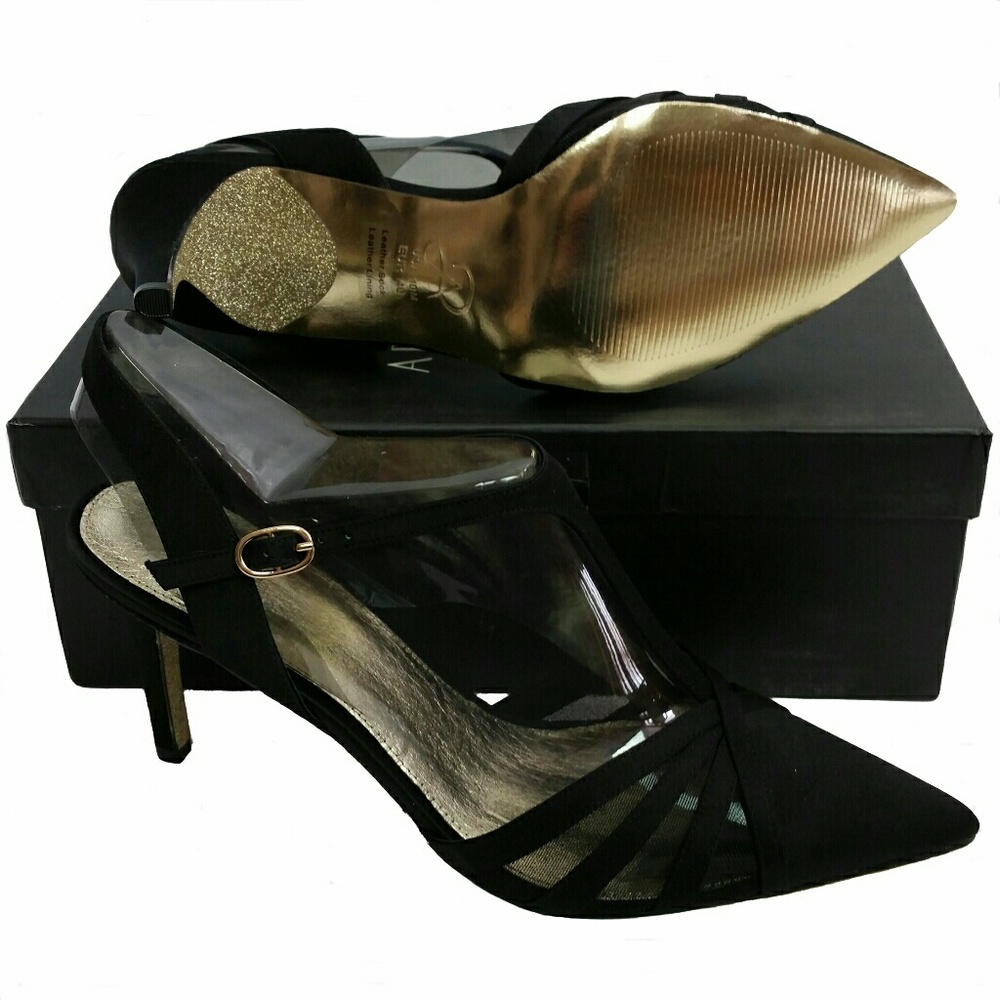 Adrianna Papell "Heidi" Pumps