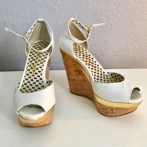 ✂️Price Cut✂️ Jessica Simpson White Leather Wedges