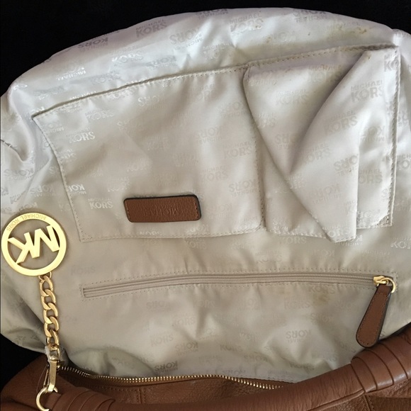 MK Shoulder 💼 - Picture 4 of 6