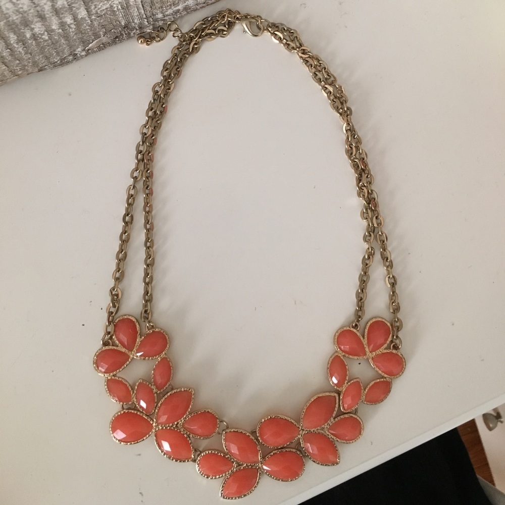 Gold chunky necklace
