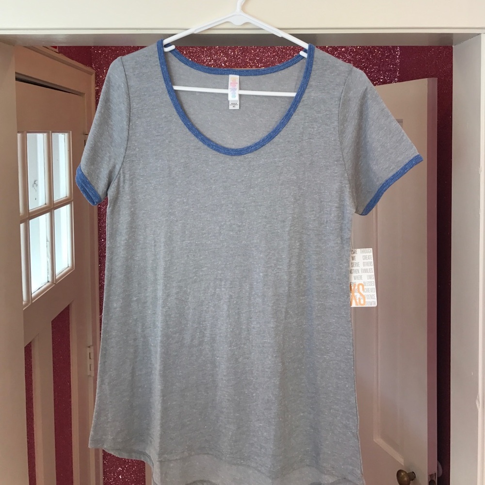 Lula Roe Tee XS