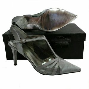 Adrianna Papell "Heidi" Pumps