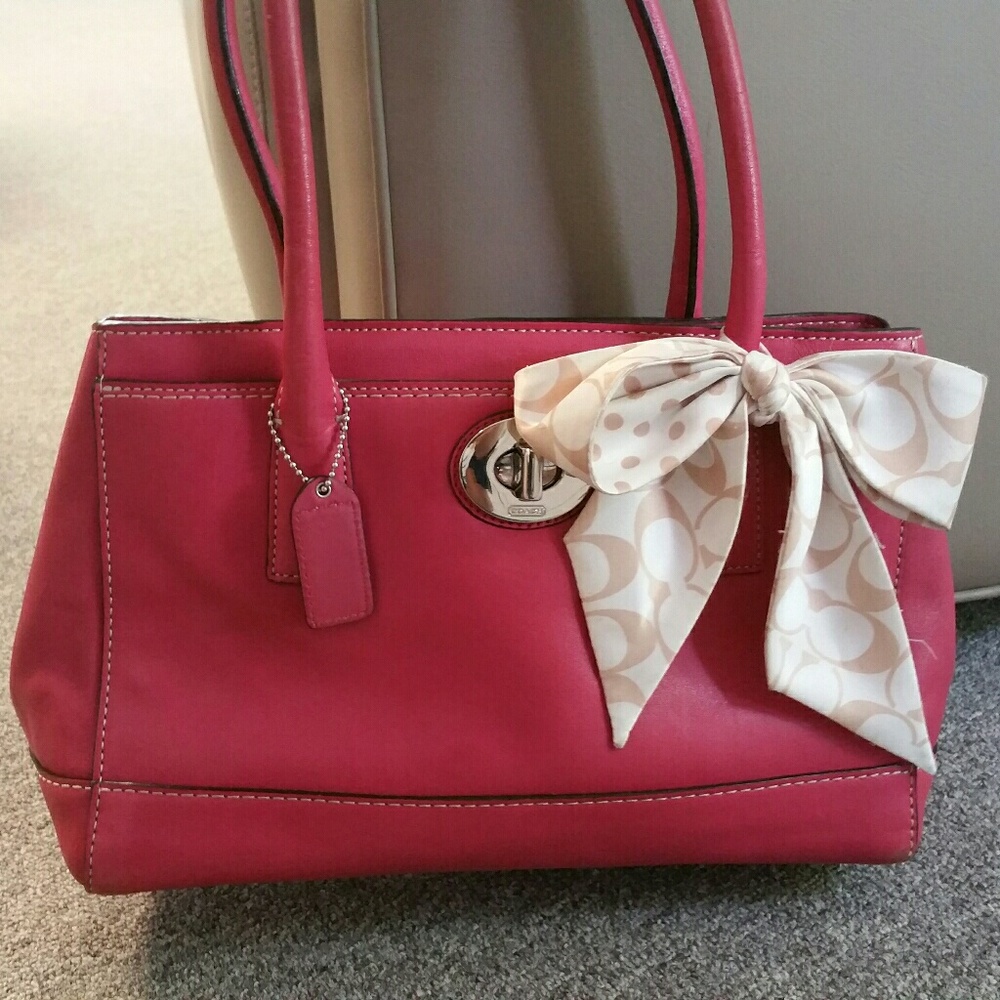 **Easter Weekend Sale!!** Leather Coach Purse