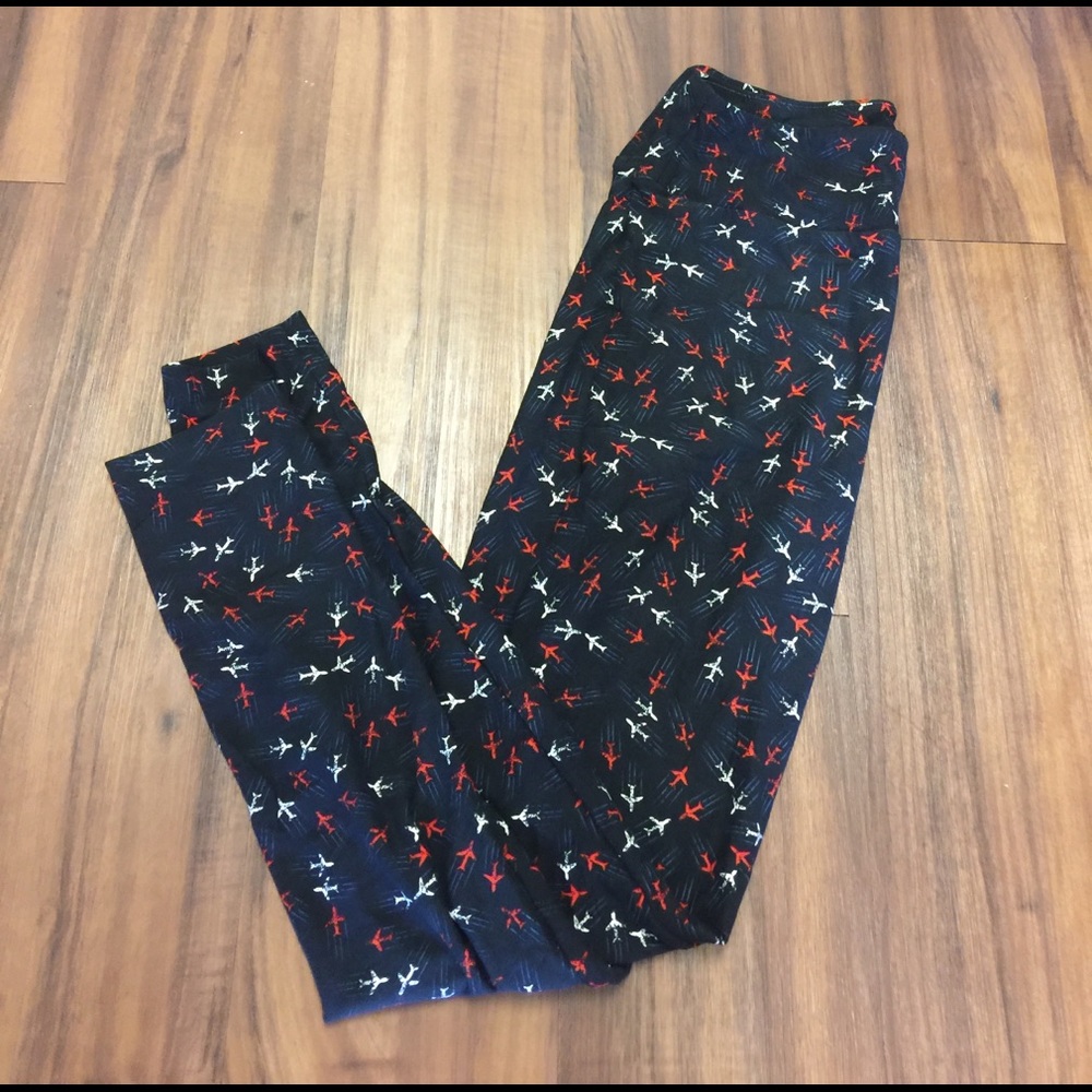 Lularoe airplanes