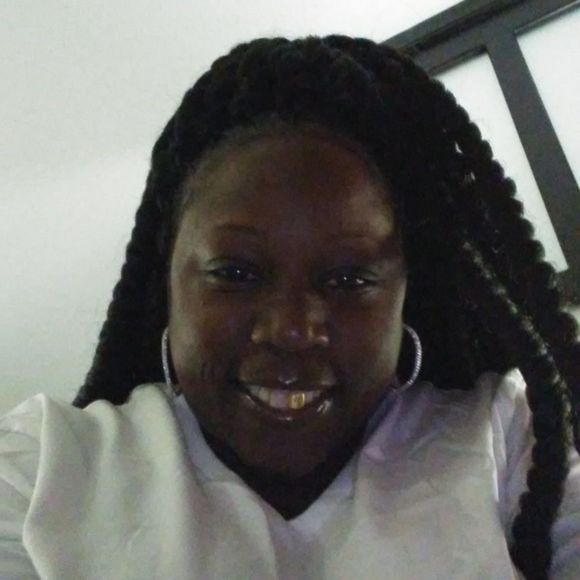 Meet your Posher, Phyllis - Picture 1 of 1