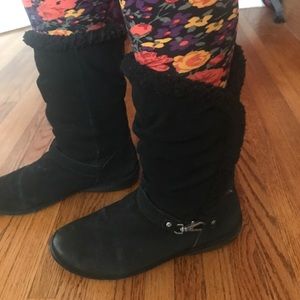 Black water resistant boots