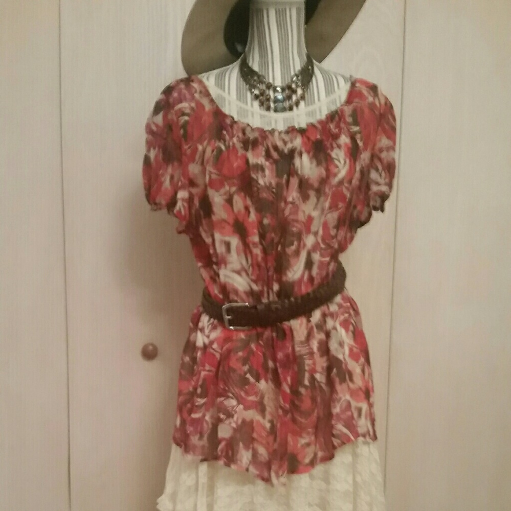 Floral maternity top