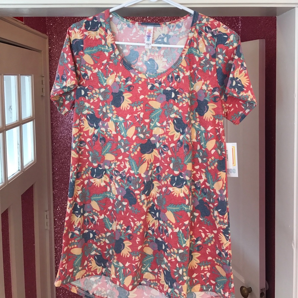 Lularoe Classic Tee S