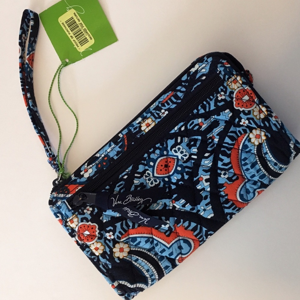 🆕 listing! Vera Bradley wallet
